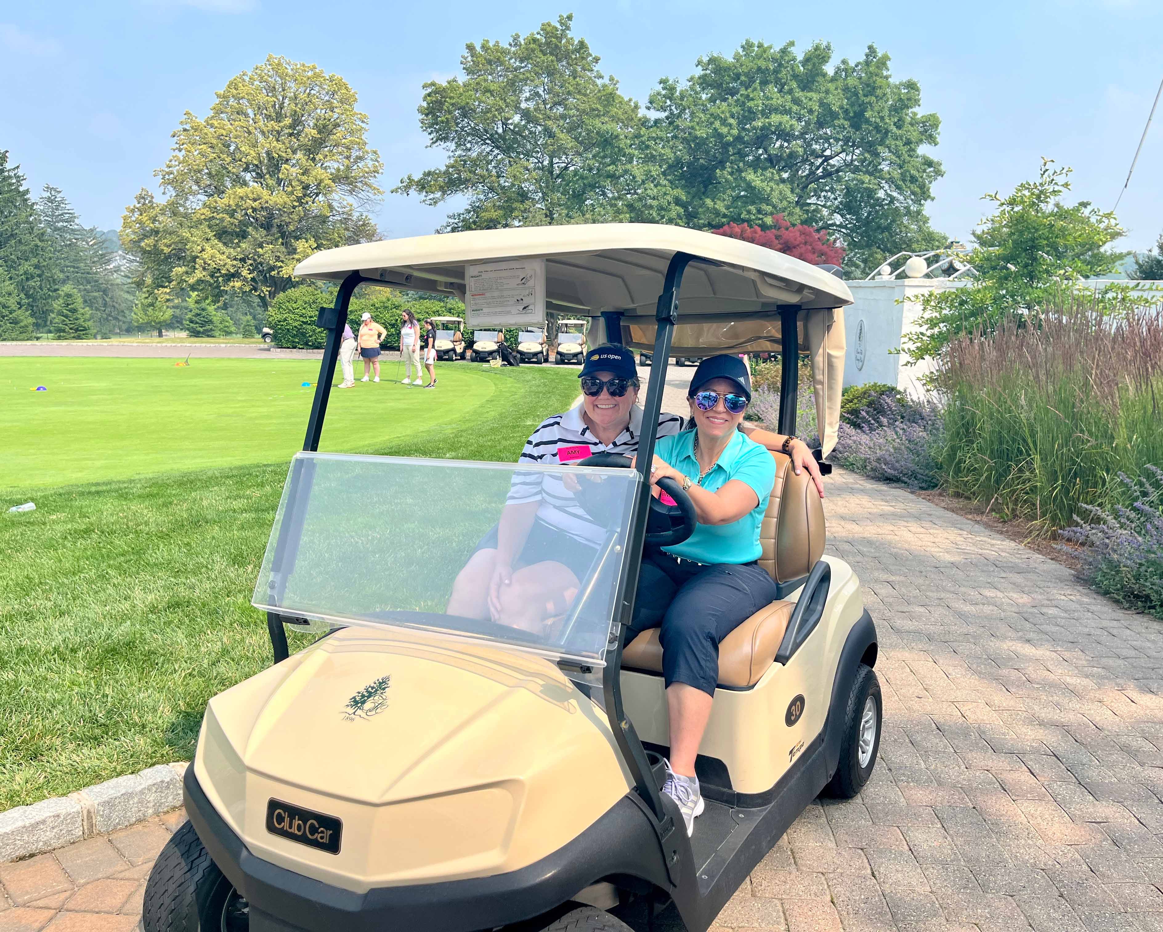 Women of OS Tee Up for Success at Golf Clinic