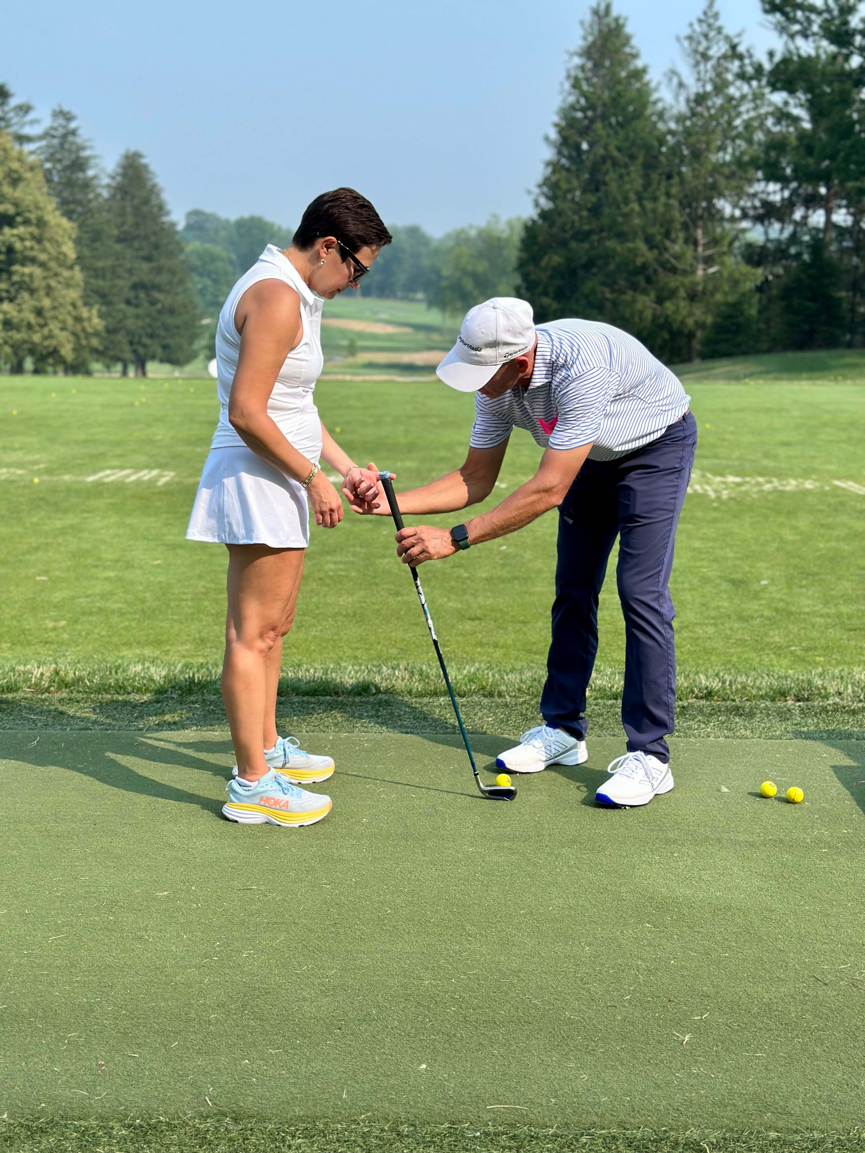 Women of OS Tee Up for Success at Golf Clinic